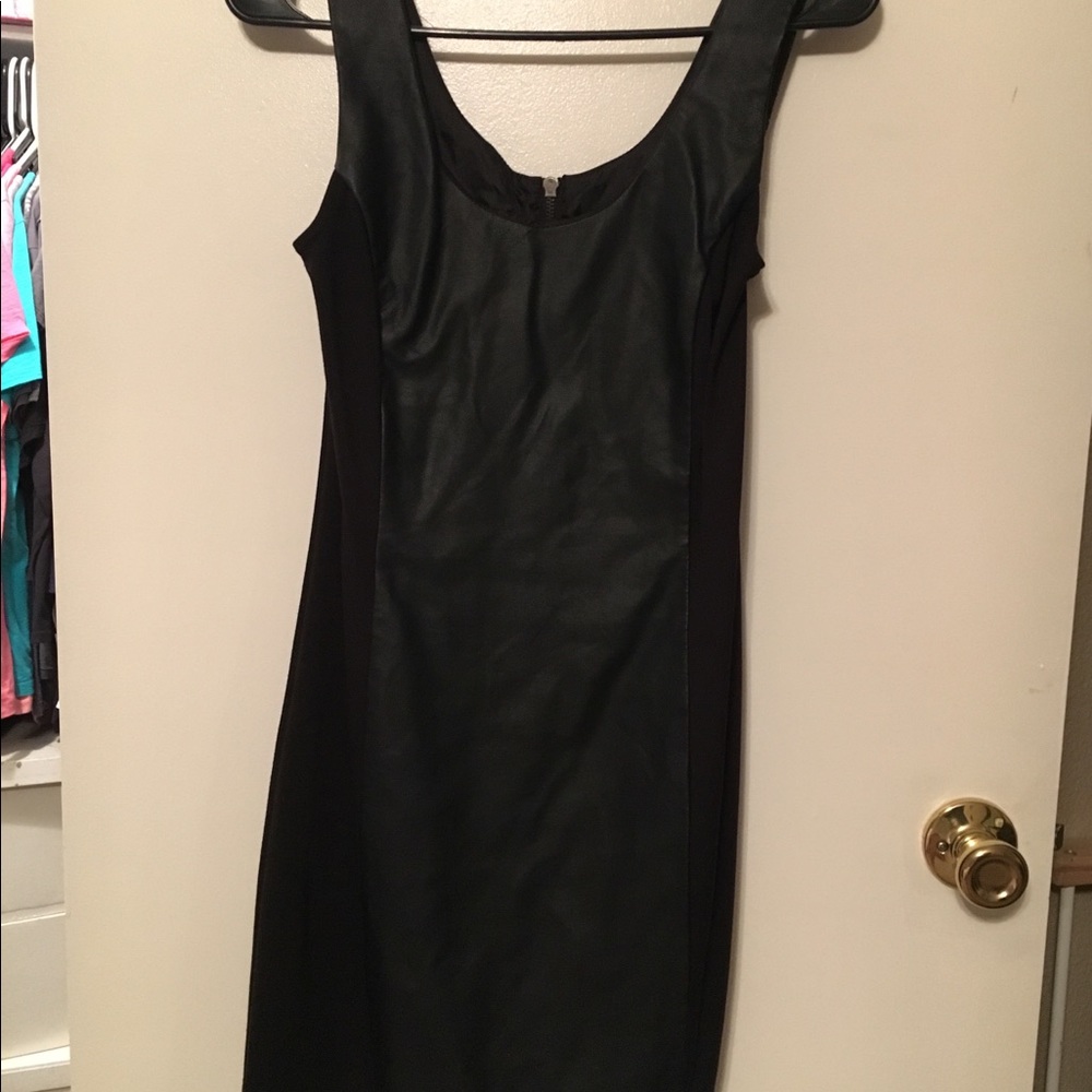 Black guess dress